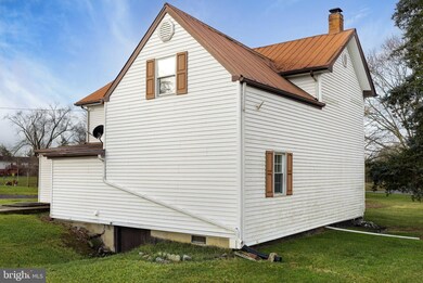 1702 Specks Run Rd, Bunker Hill, WV 25413 - photo 4