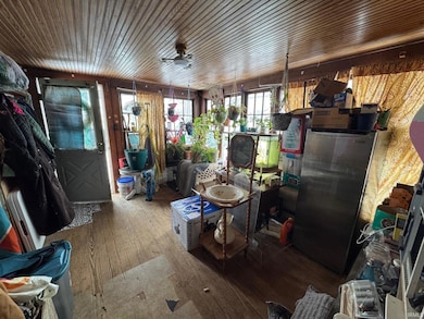 305 S Mckee St, MacY, IN 46951 - photo 7