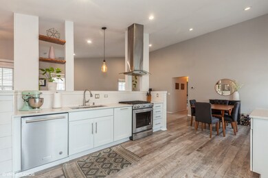 1073 Oswego Rd, Naperville, IL 60540 - photo 2