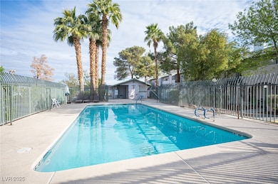 2430 Old Forge Ln unit 106, Las Vegas, NV 89121 - photo 6