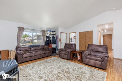 Living Room 20190524-DW-40680-FULL