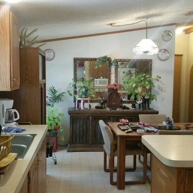 24275 N Cleveland St, Paulden, AZ 86334 - photo 3