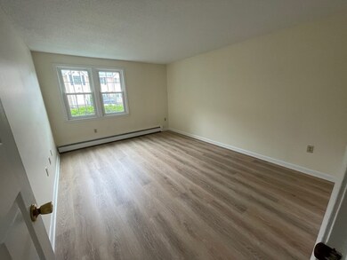 454 Mammoth Rd unit 23, Dracut, MA 01826 - photo 4