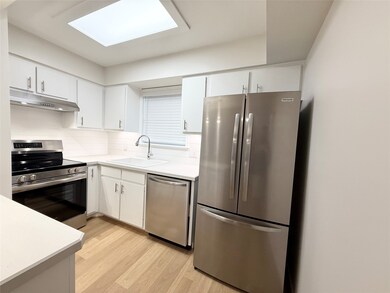 1950 Vermont St unit A, Houston, TX 77019 - photo 6