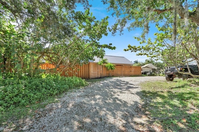 1585 17th Ln SW, Vero Beach, FL 32962 - photo 5