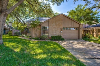 Beautifully landscaped front. Good-sized driveway 