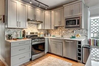 5A Bantry Way unit 3, Boston, MA 02127 - photo 4