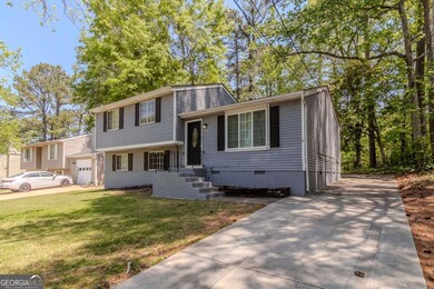 2092 Countydown Ln, Stone Mountain, GA 30088 - photo 3