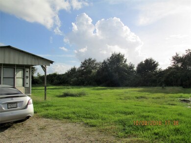 5628 County Road 191 unit 2, Alvin, TX 77511 - photo 3