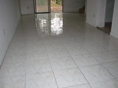 7652 Melissa Ct N, Jacksonville, FL 32210 - photo 6