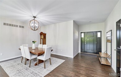 528 Leaning Woods St, Saint Charles, MO 63301 - photo 4