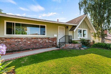 8-web-or-mls-UpmarketMedia_210Fairfax-6