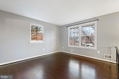 5732 Joan Ln, Temple Hills, MD 20748 - photo 5