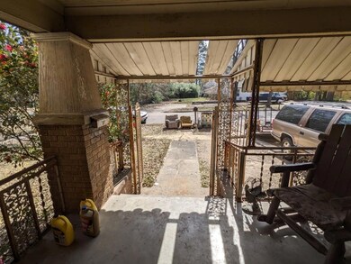 1802 W 16th St, Texarkana, TX 75501 - photo 2