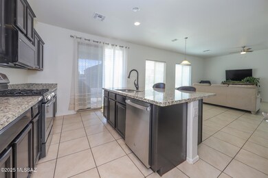 272 W Herschel H Hobbs Place, Vail, AZ 85641 - photo 4