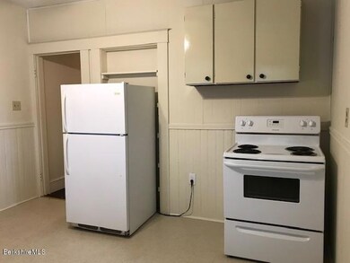 144 Madison Ave, Pittsfield, MA 01201 - photo 4