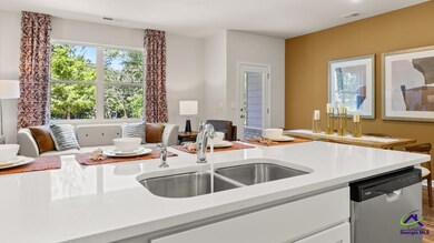 117 Kenmore Cir unit 140, Perry, GA 31069 - photo 6