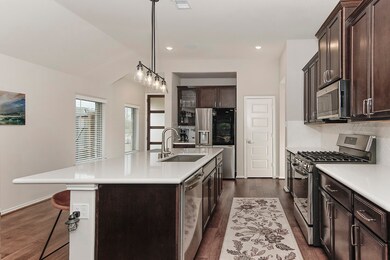 249 Trapper Creek Dr, Conroe, TX 77304 - photo 4