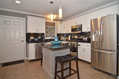 165 Holland St unit 21, Cranston, RI 02920 - photo 4