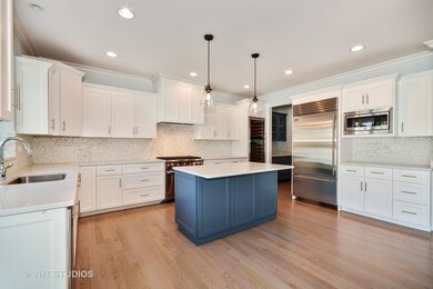 665 S Parkside Ave, Elmhurst, IL 60126 - photo 7