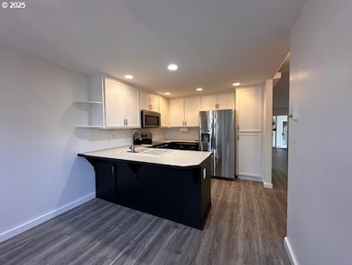 3932 Spruce St, Florence, OR 97439 - photo 4