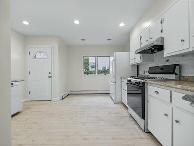 9 Lexington St, Watertown, MA 02472 - photo 5