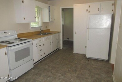 508 Dogwood Ln, Jacksonville, NC 28540 - photo 4