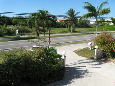 ENTRY FROM SOMBRERO BEACH ROAD