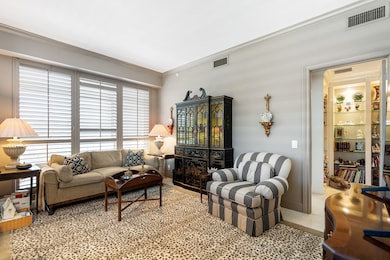 Montebollo unit 23, Houston, TX 77056 - photo 6