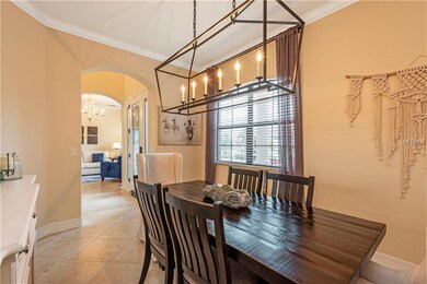 Plenty of space for large family gatherings!