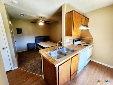 1619 H N Main St unit 1619 H, Copperas Cove, TX 76522 - photo 2