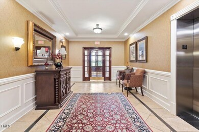 10511 Rosegate 103 lobby