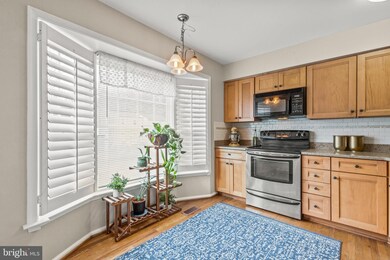 10308 Pond Spice Terrace, Burke, VA 22015 - photo 5