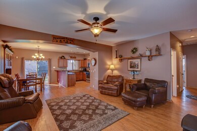 005_Living Room