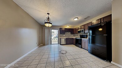 7658 Ginder Ct, Jacksonville, FL 32210 - photo 2