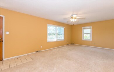 3709 Bel Aire Rd, Des Moines, IA 50310 - photo 3