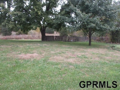 1127 16th St, Fairbury, NE 68352 - photo 4