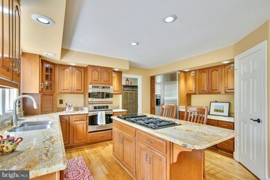 21308 Glendevon Ct, Germantown, MD 20876 - photo 7
