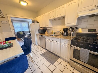 169 Kent St unit 3, Brookline, MA 02446 - photo 4