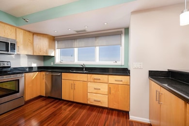 Abundant natural light