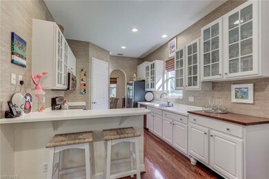 6049 Highwood Park Ln, Naples, FL 34110 - photo 4