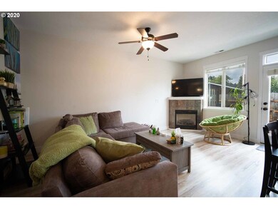 1735 Dollar St unit 1735, West Linn, OR 97068 - photo 2