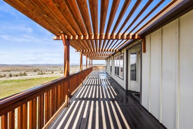 Huge Deck