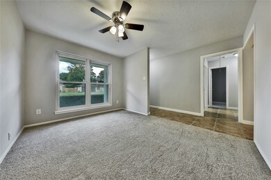 7215 Leaning Oak Dr, Houston, TX 77088 - photo 7