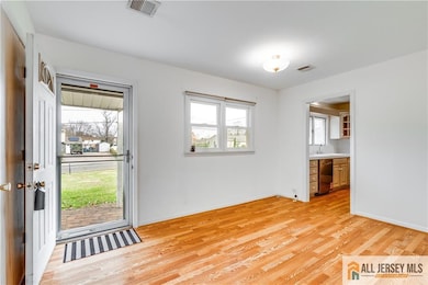 192 Kendall Rd, Kendall Park, NJ 08824 - photo 2