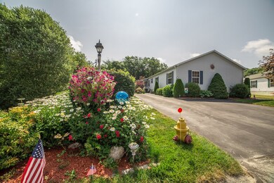 44 Mockingbird Ln, Tiverton, RI 02878 - photo 2