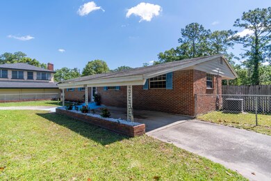 1115 Pangola Dr, Jacksonville, FL 32205 - photo 5