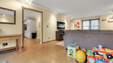 Play or dining area