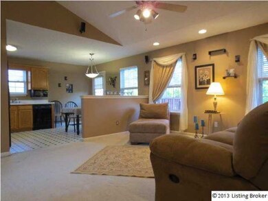 248 Aulbern Dr E, Mount Washington, KY 40047 - photo 4