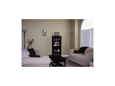 7637 Constance St, Shawnee, KS 66216 - photo 3